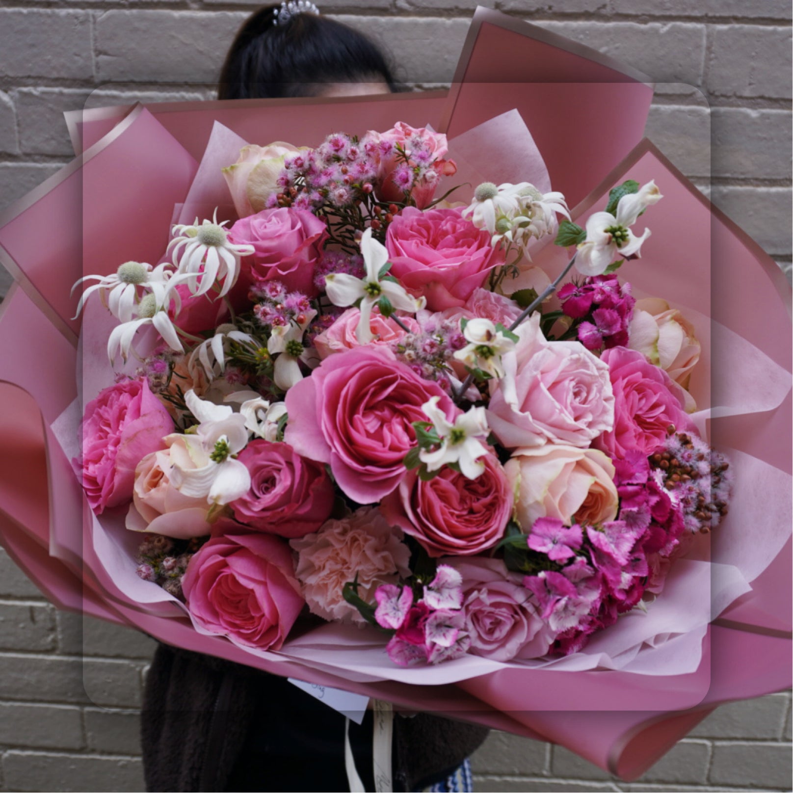 Mix Roses Bouquet (our florist’s special choice for the day)